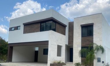 Casa en venta en Carolco en Monterrey