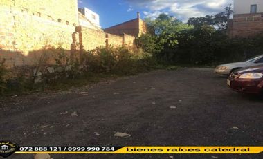 Casa de venta en Av. Remigio Crespo – código:15025