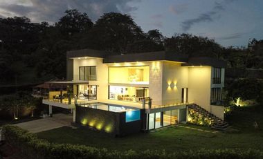 casa en venta en alfaguara. Cod V14385