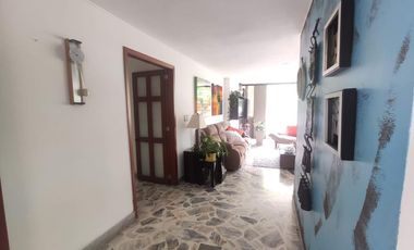 apartamento en venta en la riviera. Cod V14181