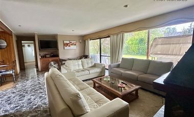 Linda Independiente Condominio Orilla Lago 173/1100 M2 5D/3B