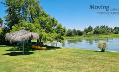 Linda Independiente Condominio Orilla Lago 173/1100 M2 5D/3B