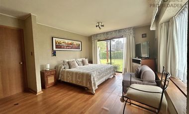 Linda Independiente Condominio Orilla Lago 173/1100 M2 5D/3B