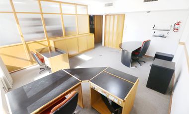 ALQUILER OFICINA SOBRE AV CORDOBA. PISO COMPLETO.