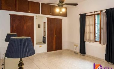 Casa En Venta Grand Bourg - Zona Oeste