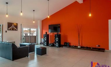 Casa En Venta Grand Bourg - Zona Oeste