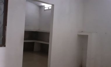 Kontrakan Hook akses 2 mobil ada kanopi dkt jl Raya & stasiun Kranji