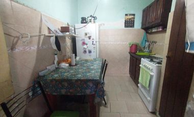 PH FONDO CON 2 DORMITORIOS (1 CON AIRE ACONDICIONADO), PATIO Y LAVADERO CUBIERTO.