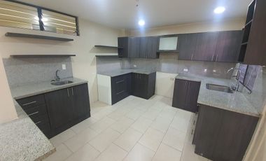 Nueva Kennedy departamento full amoblado de 3 dormitorios en alquiler