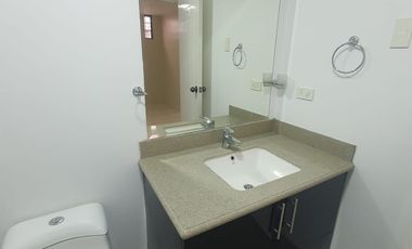 Nueva Kennedy departamento full amoblado de 3 dormitorios en alquiler