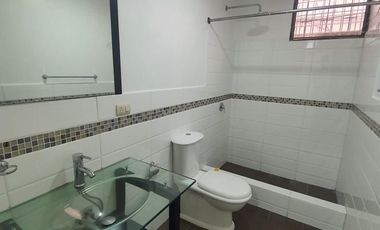 Nueva Kennedy departamento full amoblado de 3 dormitorios en alquiler