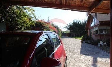 Gran casa en condominio Don Damiano, Cerro Grande