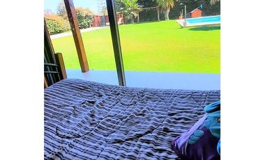 Gran casa en condominio Don Damiano, Cerro Grande