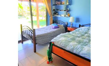 Gran casa en condominio Don Damiano, Cerro Grande