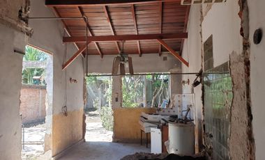 Venta Casa a Reciclar Sobre Gran Lote - OPORTUNIDAD