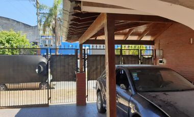 Venta Casa a Reciclar Sobre Gran Lote - OPORTUNIDAD