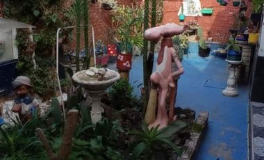 DPTO TIPO CASA 3 AMBIENTES MUY AMPLIO CON PATIO