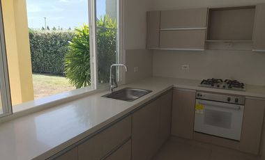casa en venta en los rosales. Cod V117704