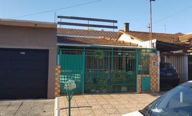 Propiedad al frente 3 amb prox. Al centro comercial