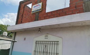 Casa Americana en VENTA ideal fines comerciales en Barrio Kanmar de Glew