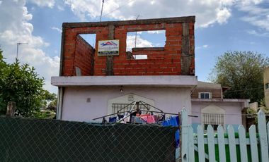 Casa Americana en VENTA ideal fines comerciales en Barrio Kanmar de Glew