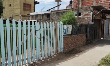 Casa Americana en VENTA ideal fines comerciales en Barrio Kanmar de Glew