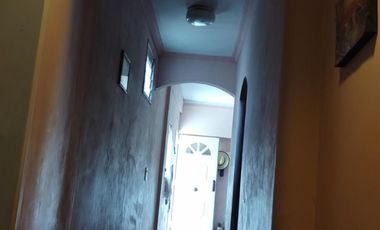 Casa Americana en VENTA ideal fines comerciales en Barrio Kanmar de Glew