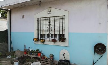 Casa Americana en VENTA ideal fines comerciales en Barrio Kanmar de Glew