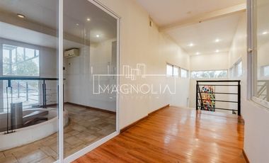 Casa en venta estilo industrial en exclusivo condominio.
