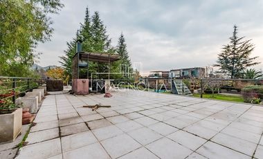 Casa en venta estilo industrial en exclusivo condominio.