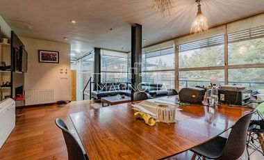 Casa en venta estilo industrial en exclusivo condominio.