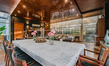 Casa en venta estilo industrial en exclusivo condominio.
