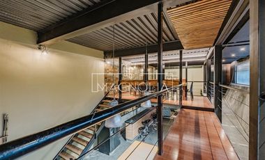 Casa en venta estilo industrial en exclusivo condominio.