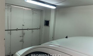 Oficina en Arriendo en Bustamante / Metro Sta. Isabel
