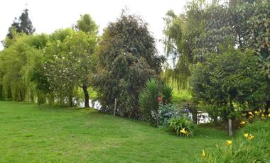 finca en arriendo en el rosal. Cod A7161