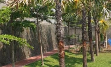 Rumah Mewah Luxury Kolam Renang di Perum Elite Colomadu Solo
