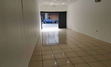 Local comercial de alquiler en el centro de Guayaquil, calle Rumichaca.