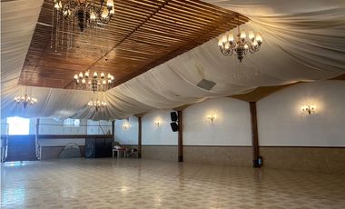 PROPIEDAD COMERCIAL EN VALLE DE BRAVO