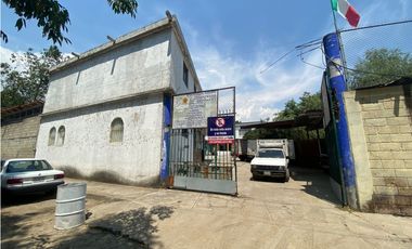 PROPIEDAD COMERCIAL EN VALLE DE BRAVO