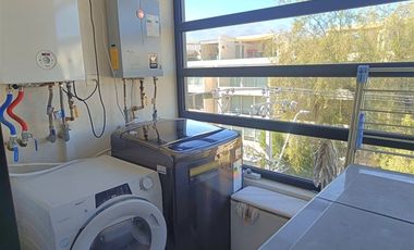 Departamento en venta 4 dorm. Portal la Dehesa Lo Barnechea