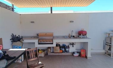 Departamento en venta 4 dorm. Portal la Dehesa Lo Barnechea