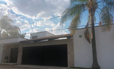 CASA C/ALBERCA EN COTO AL NORTE $8,200