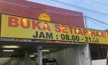 Bangunan Komersial Strategis Cocok Untuk Kafe di Raya Menganti