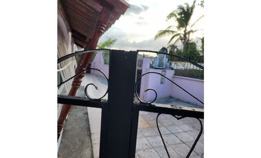 CASA COLINAS DEL ROCIO- LAS CUMBRES 3-855