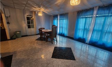 CASA COLINAS DEL ROCIO- LAS CUMBRES 3-855