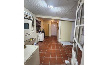 CASA COLINAS DEL ROCIO- LAS CUMBRES 3-855