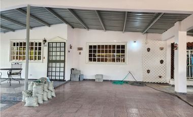 CASA COLINAS DEL ROCIO- LAS CUMBRES 3-855