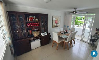 casa en venta en villa santos. Cod V320
