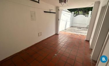 casa en venta en villa santos. Cod V320