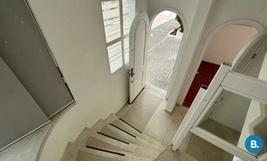 casa en venta en villa santos. Cod V320